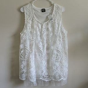 NWT white lace overlay embroidered ruffle top XL